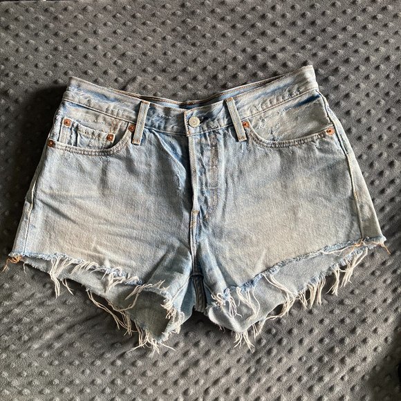 Levi's 501 Jean Shorts Size 27 - Picture 2 of 5
